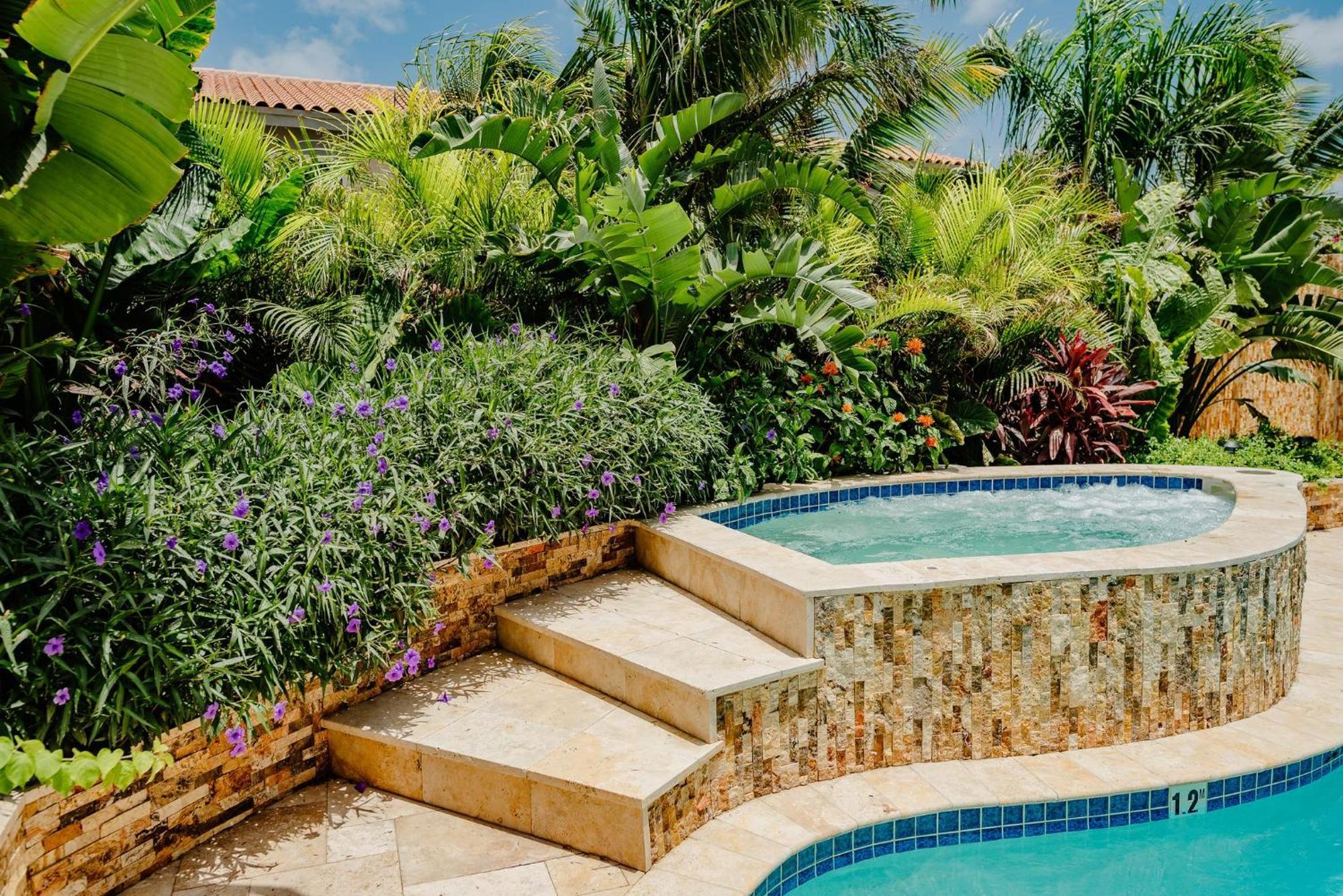Modern 1-Bedroom-Apartment 2 Km From Eagle Beach Palm Beach Exterior foto