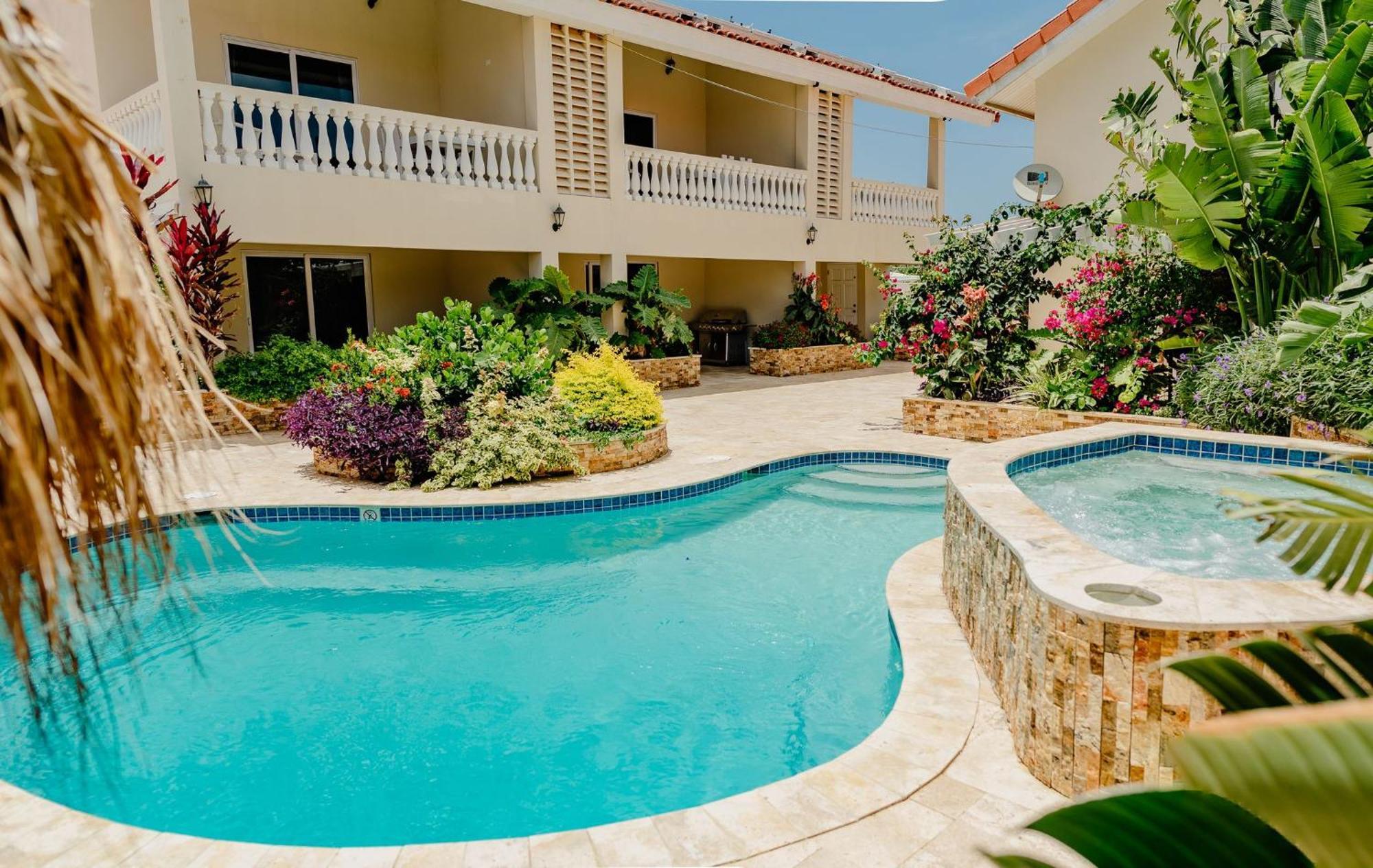 Modern 1-Bedroom-Apartment 2 Km From Eagle Beach Palm Beach Exterior foto