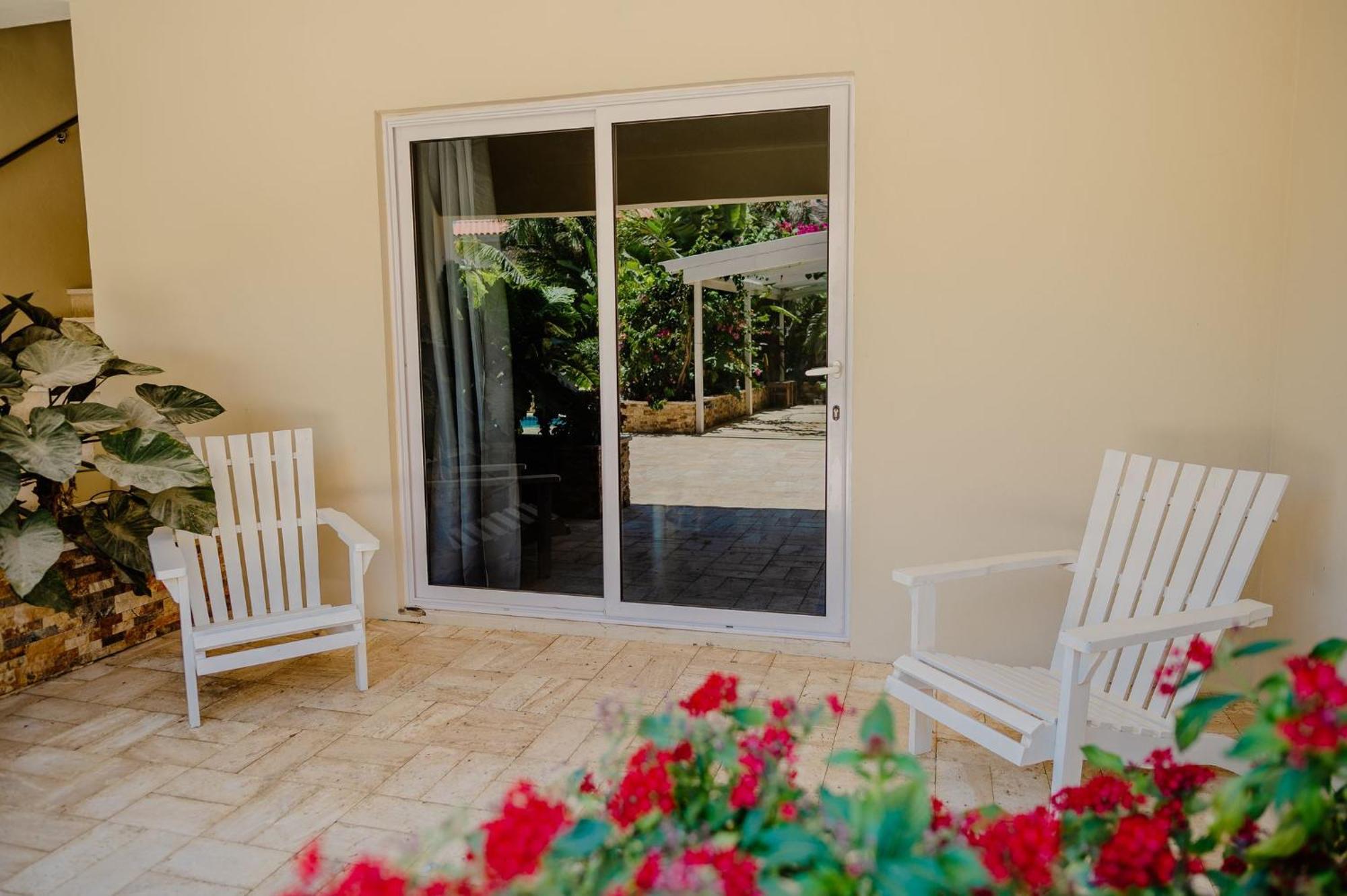 Modern 1-Bedroom-Apartment 2 Km From Eagle Beach Palm Beach Exterior foto